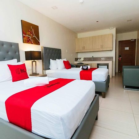 Hotel Reddoorz Premium @ Sampaloc Makati Makati City Esterno foto
