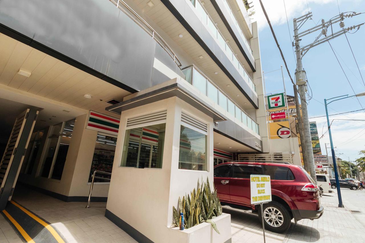 Hotel Reddoorz Premium @ Sampaloc Makati Makati City Esterno foto