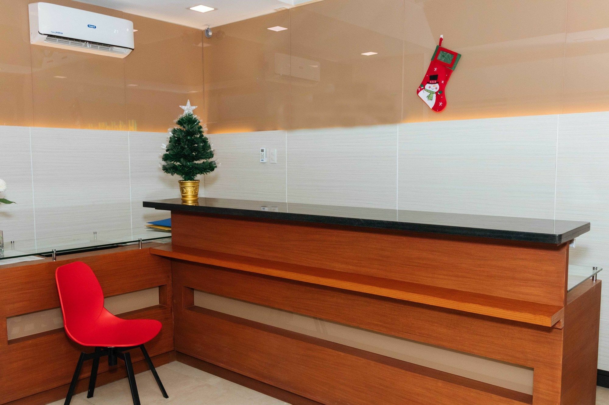 Hotel Reddoorz Premium @ Sampaloc Makati Makati City Esterno foto